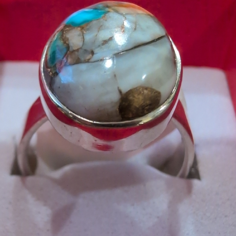 Spiny Oyster Sterling Silver Ring - Picture 3 of 9